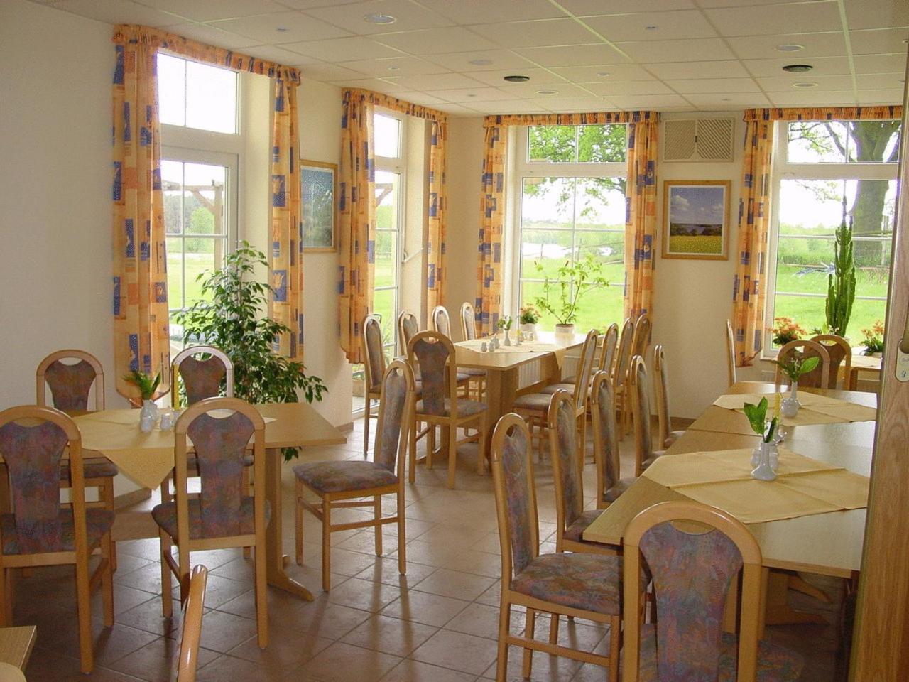 Landhotel Am Peetscher See Mirow Zewnętrze zdjęcie